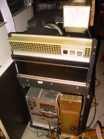 HP 2780A Disk Drive With Raised Card Cage