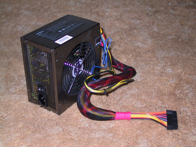 Intel Pentium 4 PC Antec Power Supply