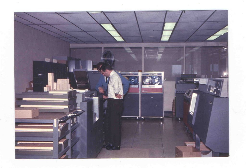 Wisconsin DOT – IBM 360/65 Multiprocessor – The Computer Collection